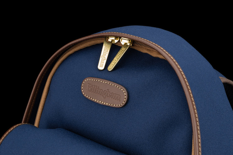 Dual zip on 35 Rucksack camera bag