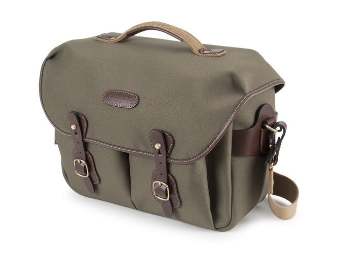 would a macbook pro 15 fit in one of these messenger bags